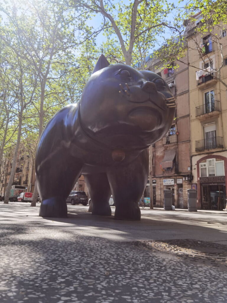 Fotomotiv: Die riesige Katze in Barcelona