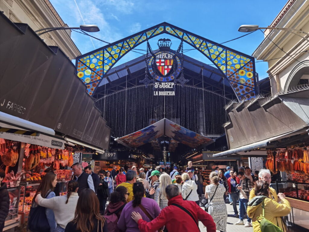 Der bekannteste Markt Barcelonas ist direkt von den Ramblas zugänglich